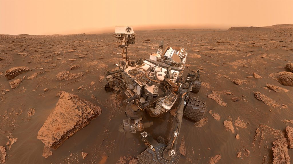 8 cartes postales martiennes pour célébrer l'anniversaire de Curiosity